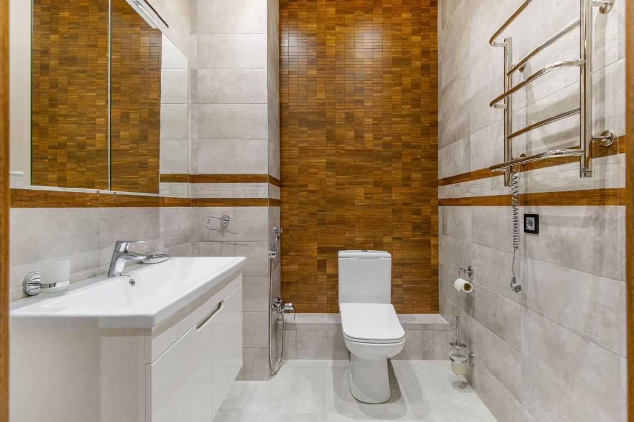 Sea Symphony Wood Style Apartment Odessa Luaran gambar